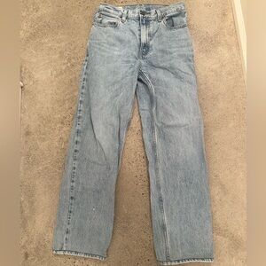 Levi Highrise Jeans